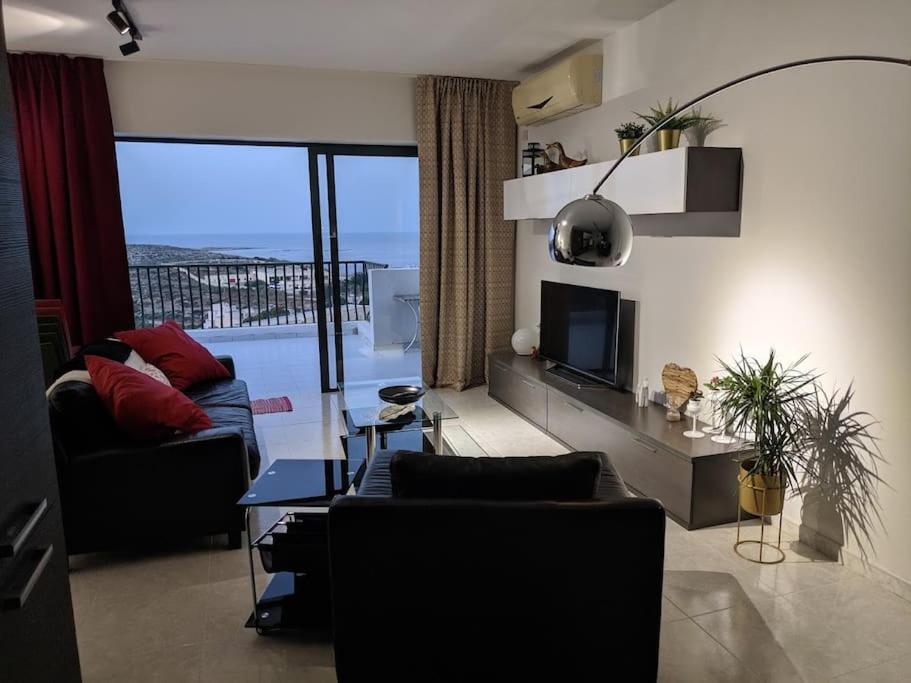 Gaia Penthouse Sea And Country Views Home St. Paul's Bay Ngoại thất bức ảnh
